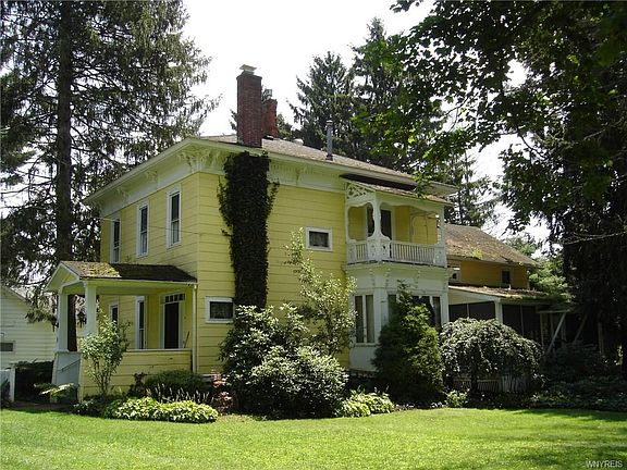 2nd image of 9 Maple Ave