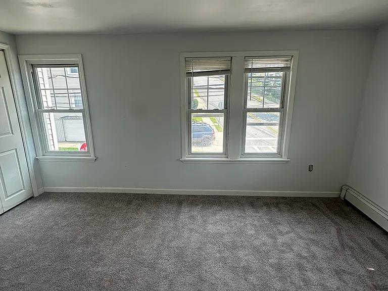 41 Clinton Pl — Photo 13