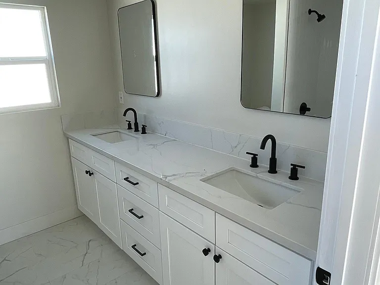4568 W Rosamond Blvd #10 — Photo 6