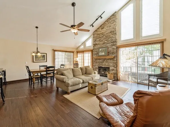 1725 Cottage DRIVE #7-33, Lake Geneva, WI 53147