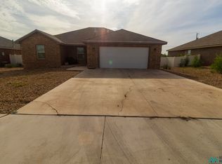 2115 Roadrunner Ln, Portales, NM 88130