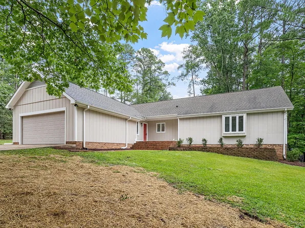 1518 Briarcliffe Dr, Sanford, NC 27330