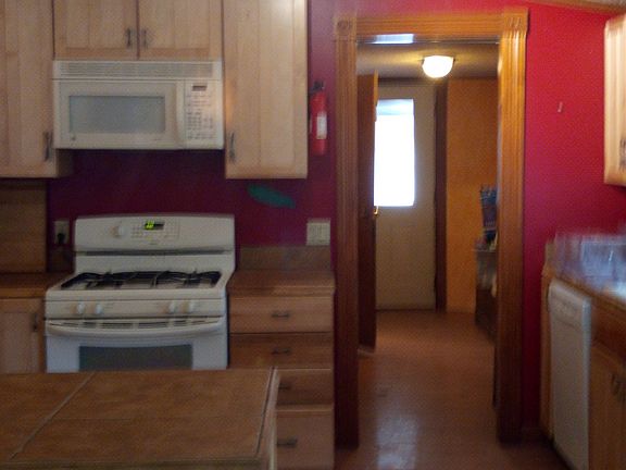 Entrance Mud Room to Kitchen
