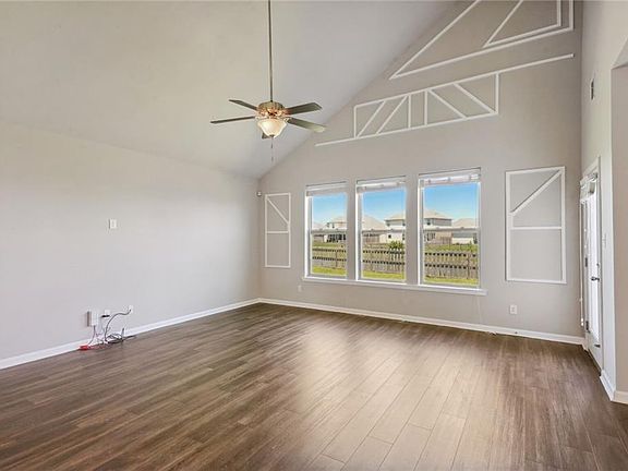 2nd image of 805 Lakeshore Village Dr