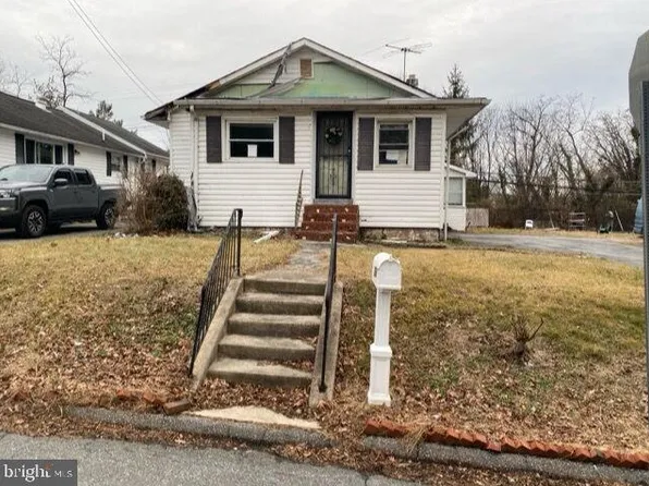 520 Winters Ln, Catonsville, MD 21228