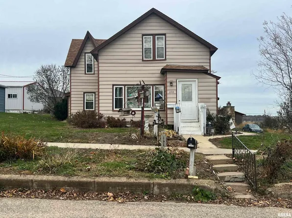 310 W Webster St, Wyoming, IA 52362