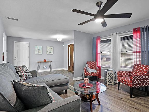 4th image of 12290 Centerbrook Dr