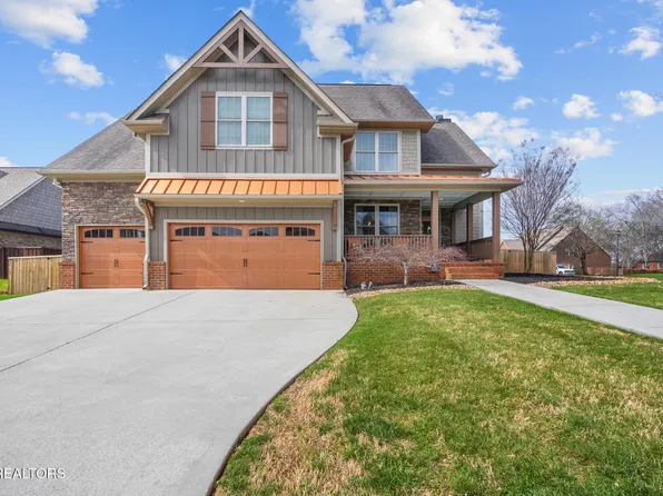 2004 Logan Dr, Maryville, TN 37803