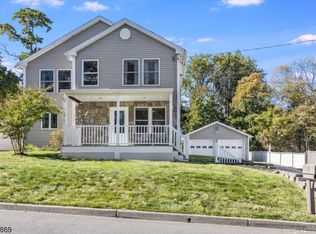 17 N Western Ave, Butler, NJ 07405
