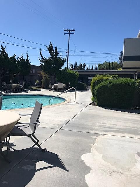 1st image of 1537 Brookvale Dr #2-24