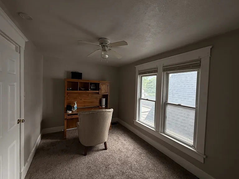554 W 28th St — Photo 11