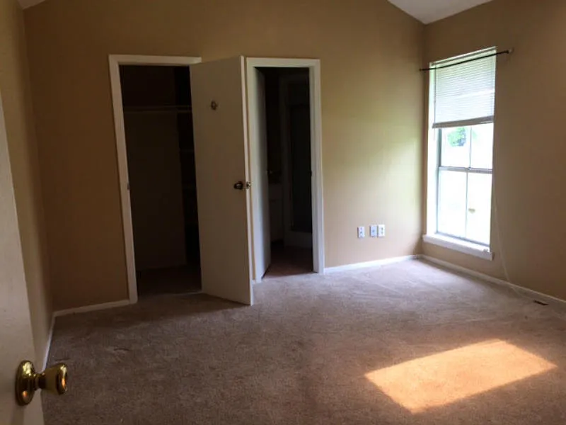 3 bed, 2.0 bath, 1741 sqft, $1,750 — Photo 4
