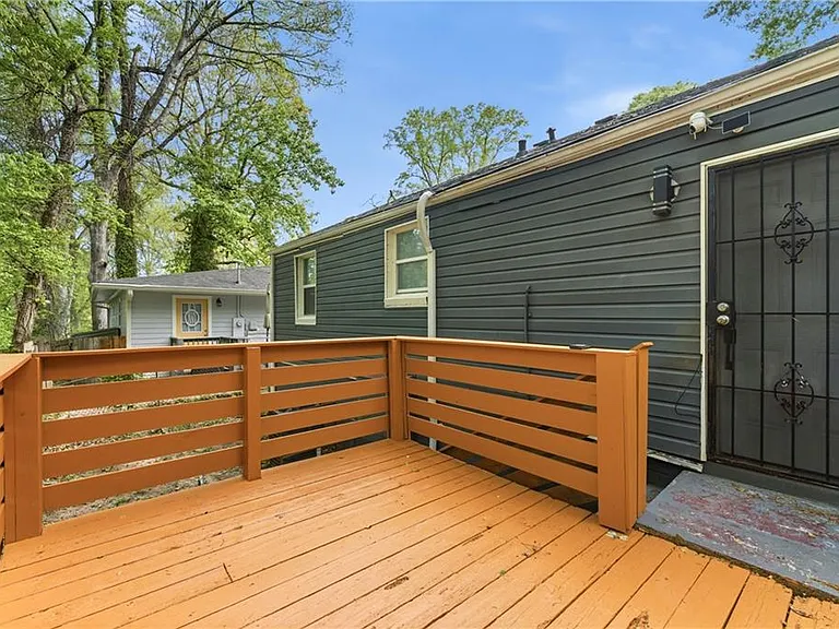 1307 Elizabeth Ave SW — Photo 15