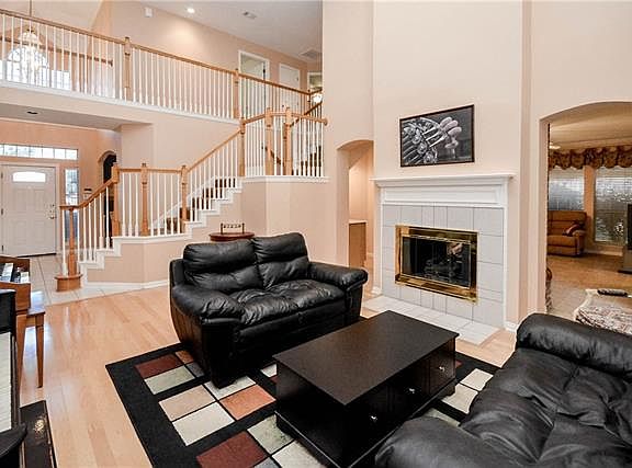 5th image of 7304 White Castle Ln