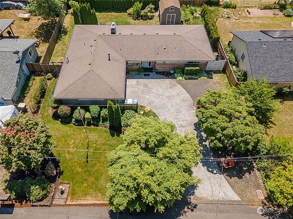 2nd image of 5207 27th Avenue SE