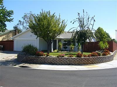 1st image of 9800 Gardenwood Way