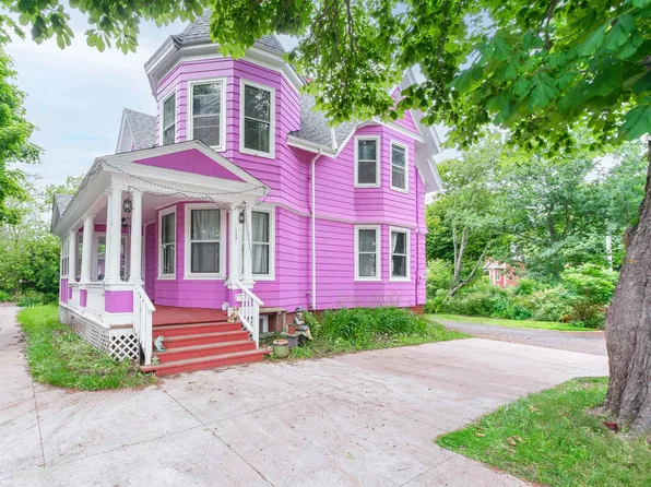 146 Central St, Summerside, PE C1N 3L8