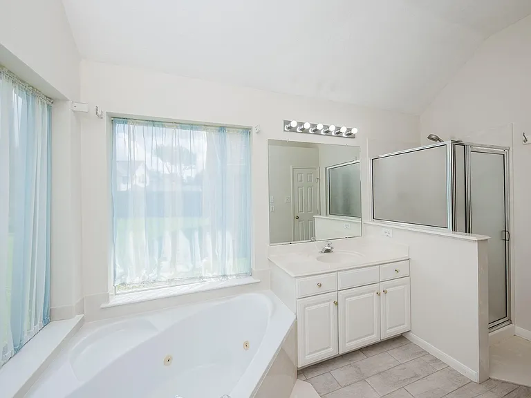 703 Acacia Pl — Photo 12