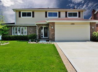 155 Arthur Ave, Roselle, IL 60172