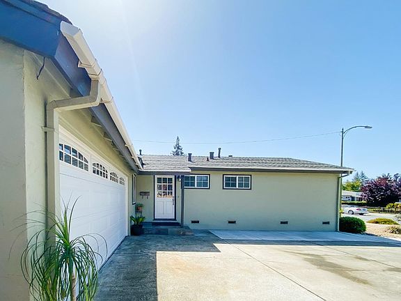 2nd image of 1588 Sabina Way