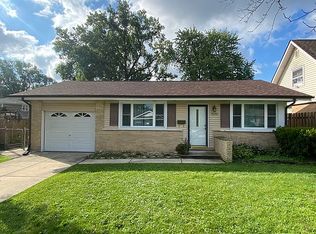 13251 E Playfield Dr, Crestwood, IL 60445