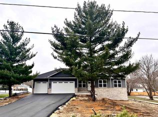 5833 Harrison St, Roscoe, IL 61073