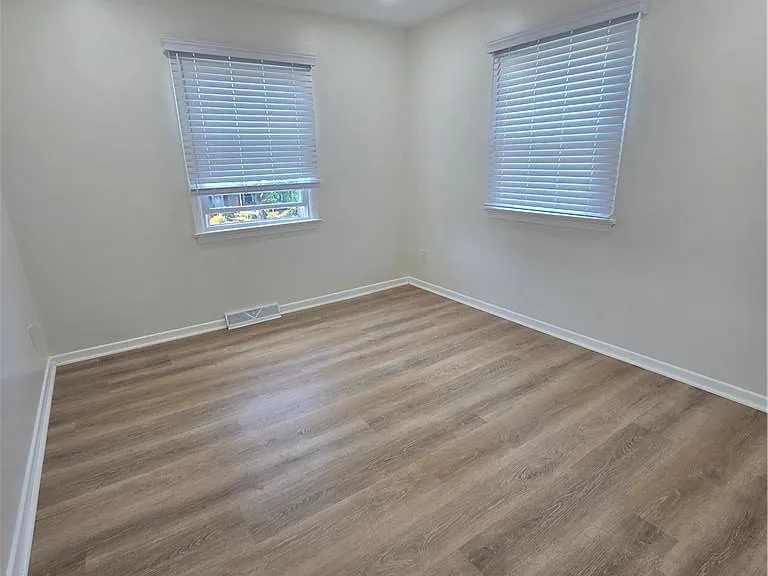 965 Hill Dr — Photo 11
