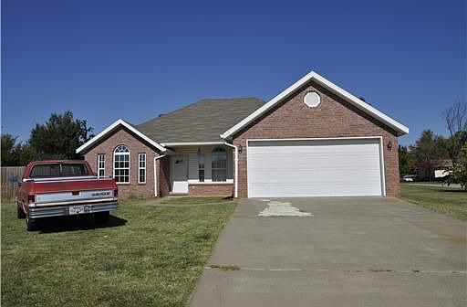 1st image of 116 W Northaven St