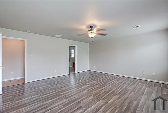 7722 Shavano Ln — Photo 10