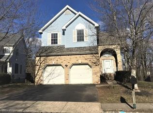 53 Hendrickson Dr, Belle Mead, NJ 08502