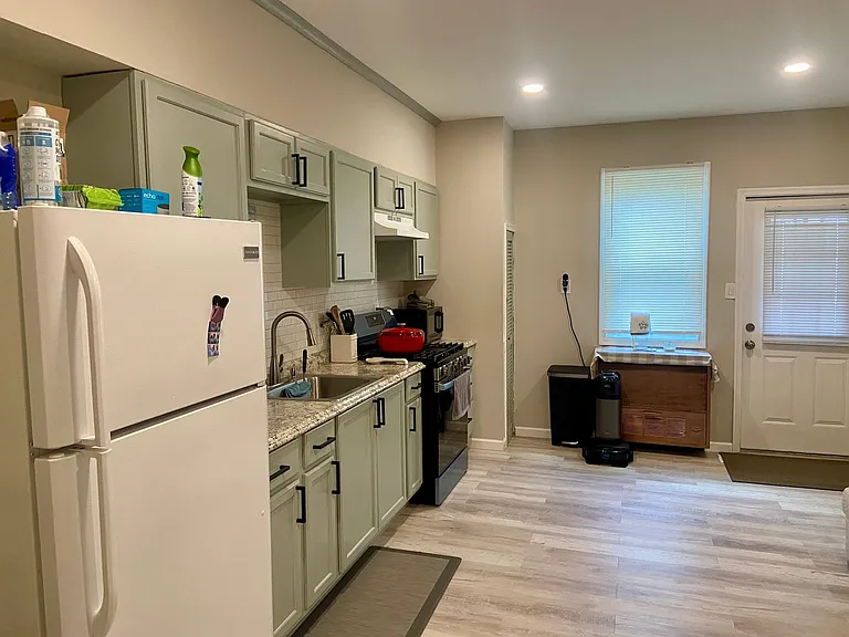 1535 Hunter St #1 — Photo 5