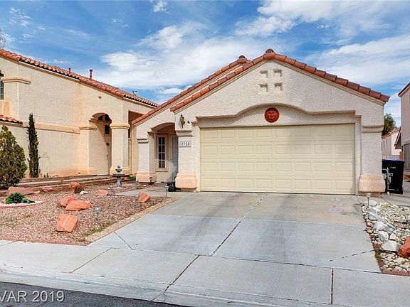 3rd image of 2328 Ozark Way