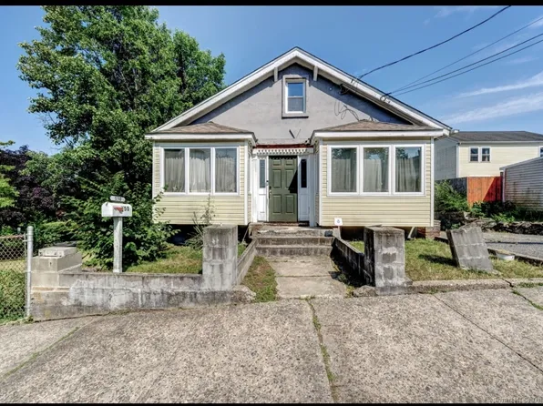 150 Wessels Avenue, Bridgeport, CT 06610