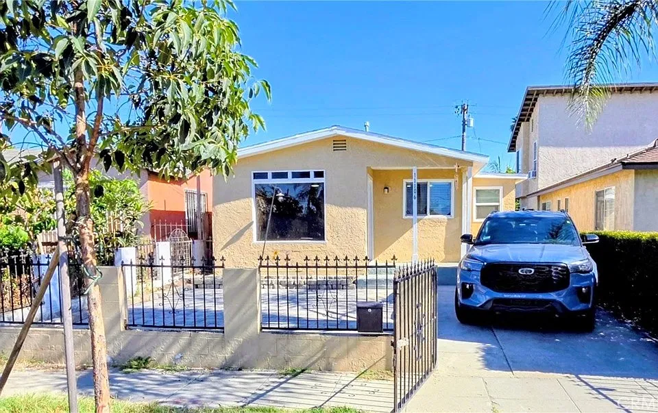 11106 Virginia Ave