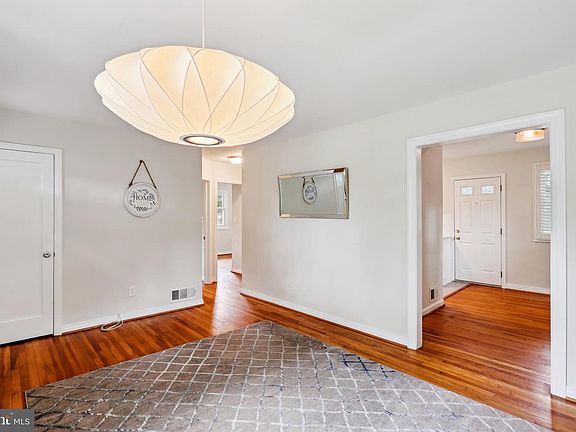 5th image of 4921 Strathmore Ave