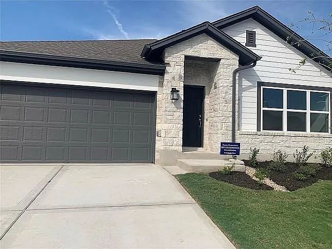 1st image of 206 Mangold Dr
