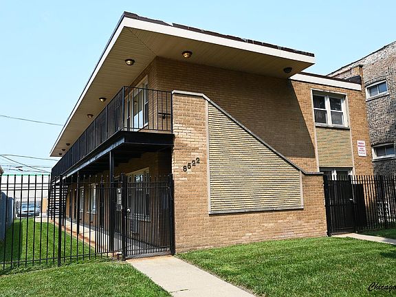 3rd image of 8522 S. Maryland Ave