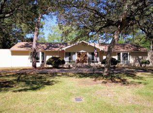 74 Poquito Rd, Shalimar, FL 32579