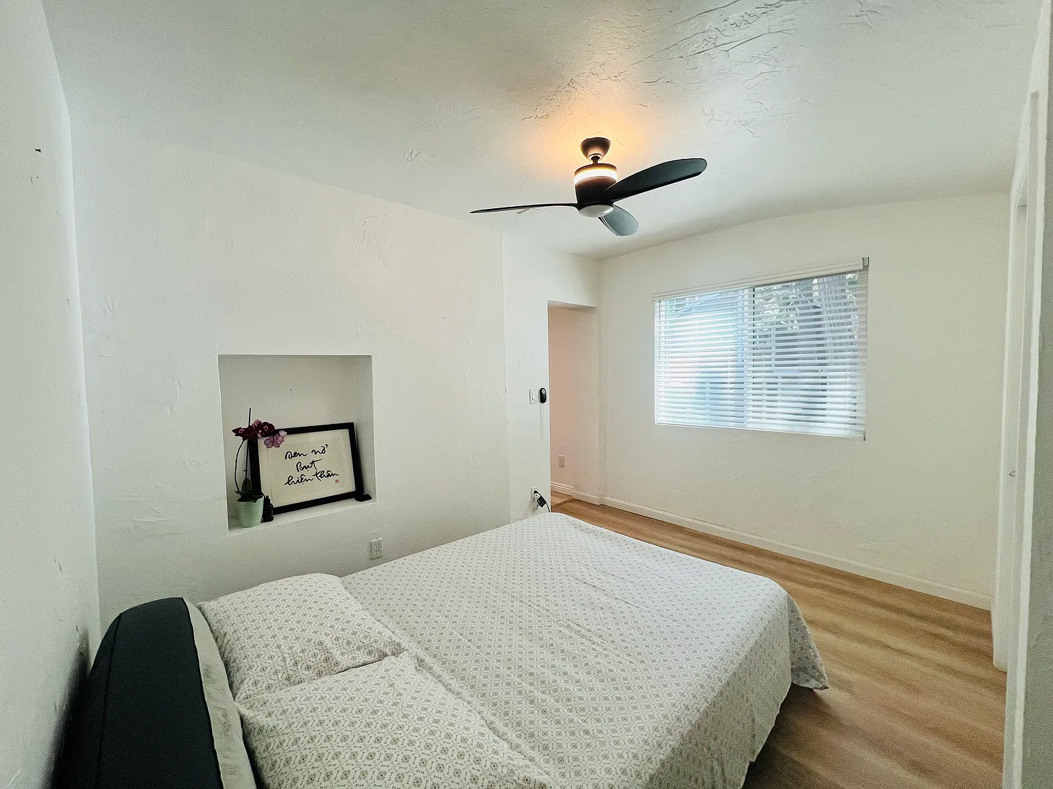 3 bed, 2066 sqft, $850 — Photo 2