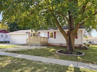 107 Southview Dr, Rochelle, IL 61068