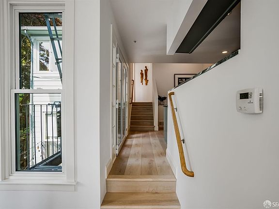 2nd image of 320 Eureka St APT 2