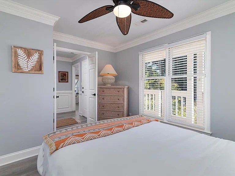 18651 Vineyard Point Ln — Photo 16