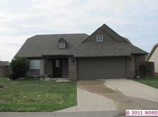 20416 E 43rd St, Broken Arrow, OK 74014