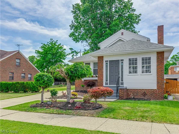4084 W 50th St, Cleveland, OH 44144