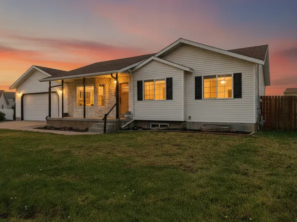 1261 E 25 S, Hyrum, UT 84319