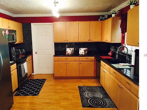 2nd image of 2023 Country Brook Ave