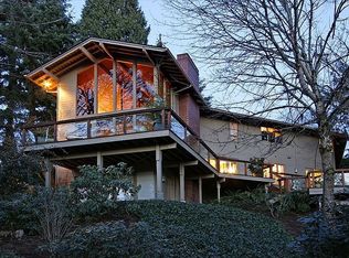2018 87th Ave NE, Clyde Hill, WA 98004