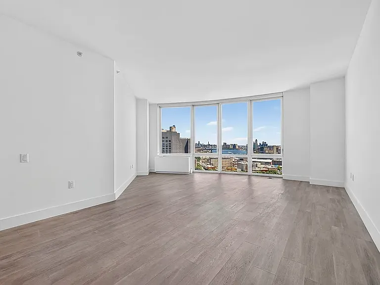 86 Fleet Pl #28U — Photo 2