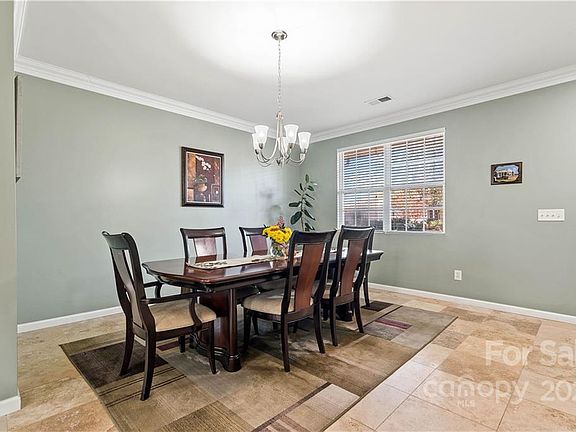 3rd image of 2102 Savannah Hills Dr