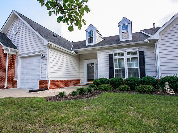2nd image of 3818 Village Views Pl